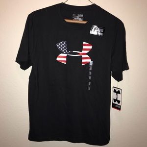 Under Armour T-shirt